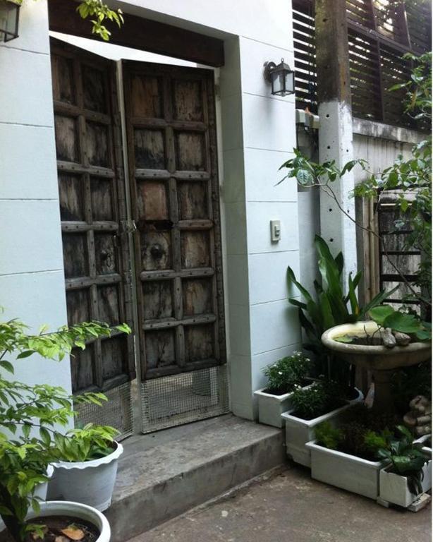 Littlest Guesthouse Bangkok Zewnętrze zdjęcie
